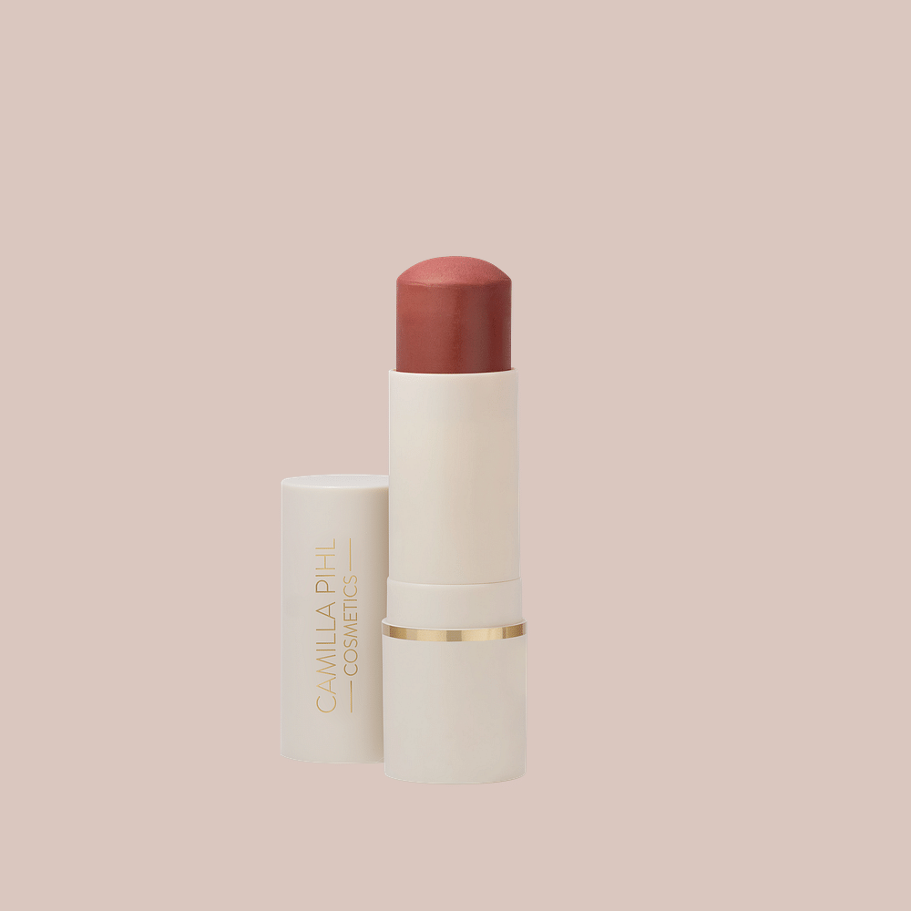 Camilla Pihl Cosmetics Creamy Blush - You Make Me Blush - best brush